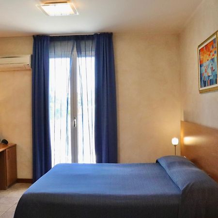 Acqua Di Mare Bed & Breakfast Bordighera Luaran gambar