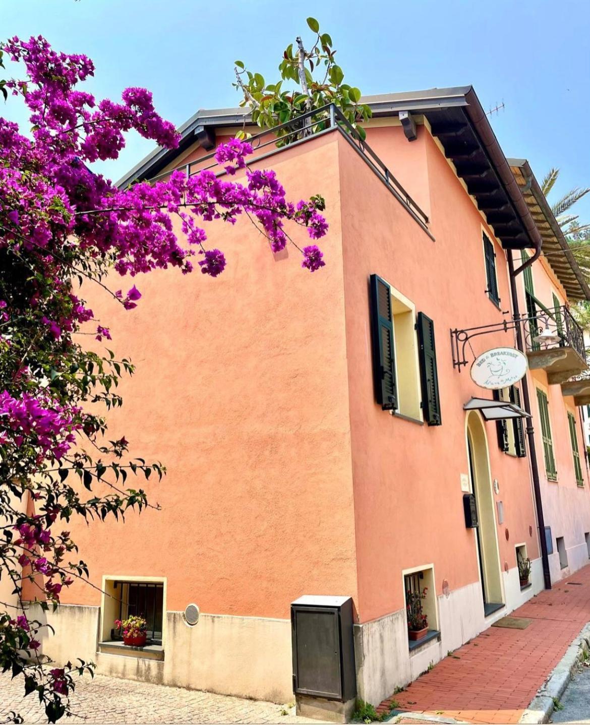 Acqua Di Mare Bed & Breakfast Bordighera Luaran gambar