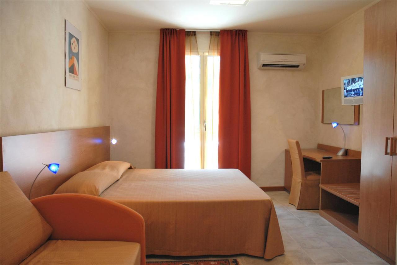Acqua Di Mare Bed & Breakfast Bordighera Luaran gambar