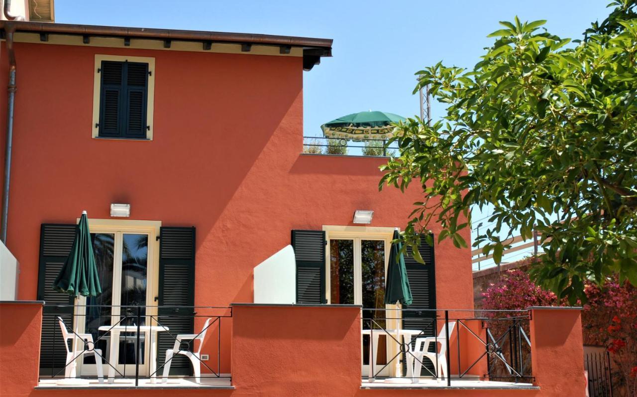 Acqua Di Mare Bed & Breakfast Bordighera Luaran gambar